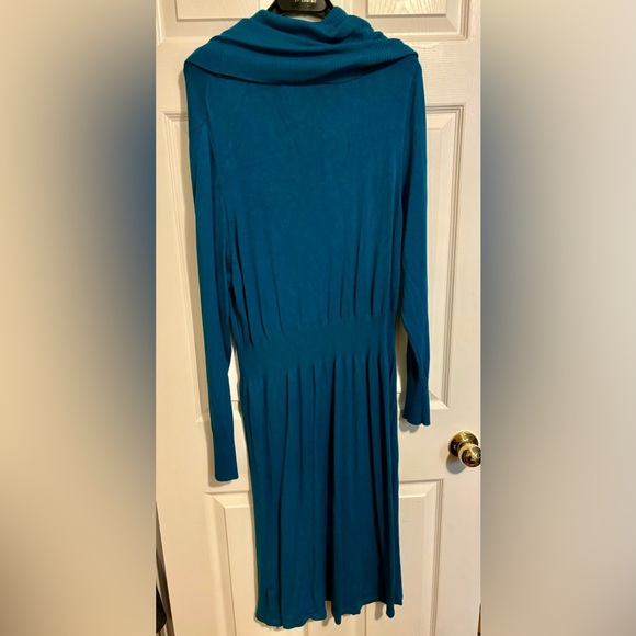 Additional Elle AE City 1X cowl neck knit long sleeve dress - Picture 2 of 5